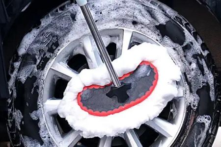 如何挑選高性?xún)r(jià)比的洗車(chē)刷？傲群洗車(chē)刷廠家為您提供無(wú)憂采購(gòu)方案