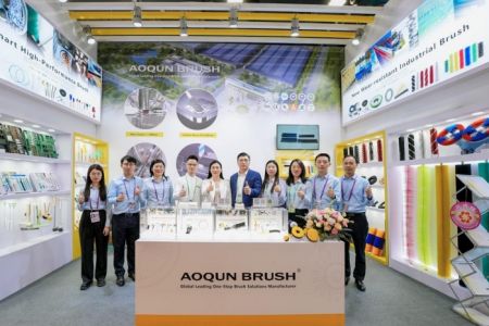 傲群刷業以毫米級精度,讓中國標準成為世界選擇 傲群刷業以毫米級精度,讓中國標準成為世界選擇